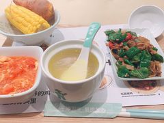 -老乡鸡(上海白玉兰广场店)