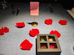 -弦月窗LUNETTE BY AMANDA(复兴路店)