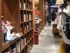 -百新书局(尚悦湾店)