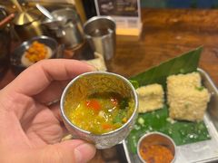 -银米·云南传统过桥米线(双廊黑金冠店)