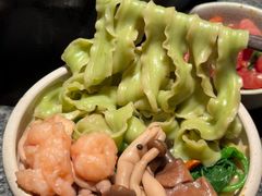 -三出山火锅(南京万象天地店)
