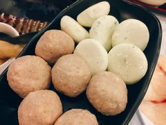 -鲜入围煮花胶鸡海鲜火锅