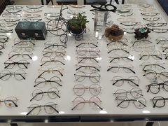 -三叶眼镜城·好视力眼镜店