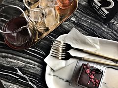 -UNI UNI(环亚凯瑟琳店)