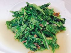 豆豉鲮鱼油麦菜-老人和饭店(淮海中路店)