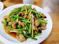 -曾氏肥肠馆(凯瑞雅居店)