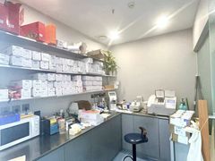 -无奔眼镜·蔡司·依视路授权店(马家堡店)