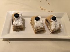 芝士蓝莓拿破仑-利苑酒家(宜安广场店)