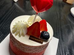 红丝绒山楂蛋糕-巴黎贝甜(五道口店)
