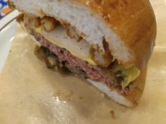 -LESCEDARS Brasserie Bistro香柏树