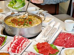 -德林酸菜鱼火锅(南丹店)