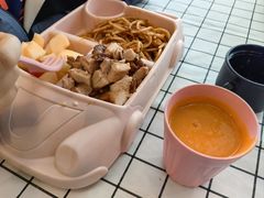 -汽车博物馆主题餐厅