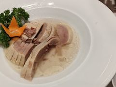 -满江红四季餐厅 · 国家五钻级酒家(新纪元大酒店店)