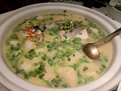 八珍鱼头-卯时·龙光雅宴·精致锡帮菜(惠山古镇店)