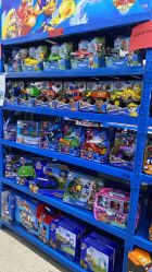 -逝水玩具折扣店