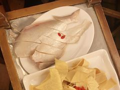 -山城年华老火锅(玉林店)