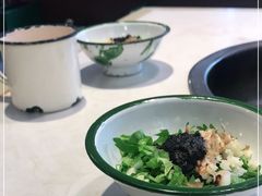 -赞花婆鲜兔辣卤火锅