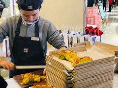 -奈雪的茶(亨特国际广场店)