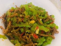 苦瓜炒腊味-延年酒店-延飨餐厅(延年文苑店)