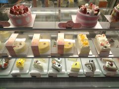 面包甜点陈列柜-BreadTalk面包新语·烘焙蛋糕(海岸城店)