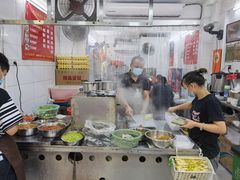 自助取餐区-小吴肠粉