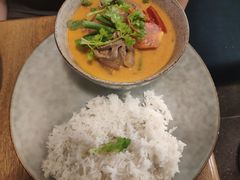 泰式红咖喱牛肉饭-Wagas沃歌斯(太古汇店)