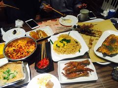 -喝丢一只鞋辣炒海鲜小烧烤(三八广场店)