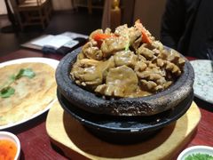 石锅手打牛肉丸-潮堂(环球金融中心店)