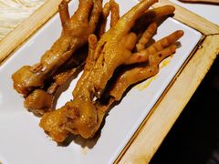 红烧耙鸡爪-重庆古老火锅
