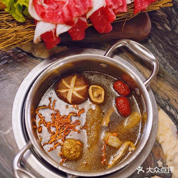 齐民市集里的海鲜小“聚”场🦀️59.9代100冲鸭‼️