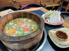 -秋语木桶鱼.酸菜鱼(开发区火车站店)