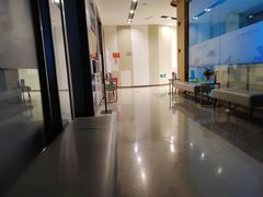 -柏乐口腔医院·舒适化无痛种植牙中心(东盟商务区院)
