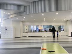 -冰纷万象滑冰场(深圳万象城店)