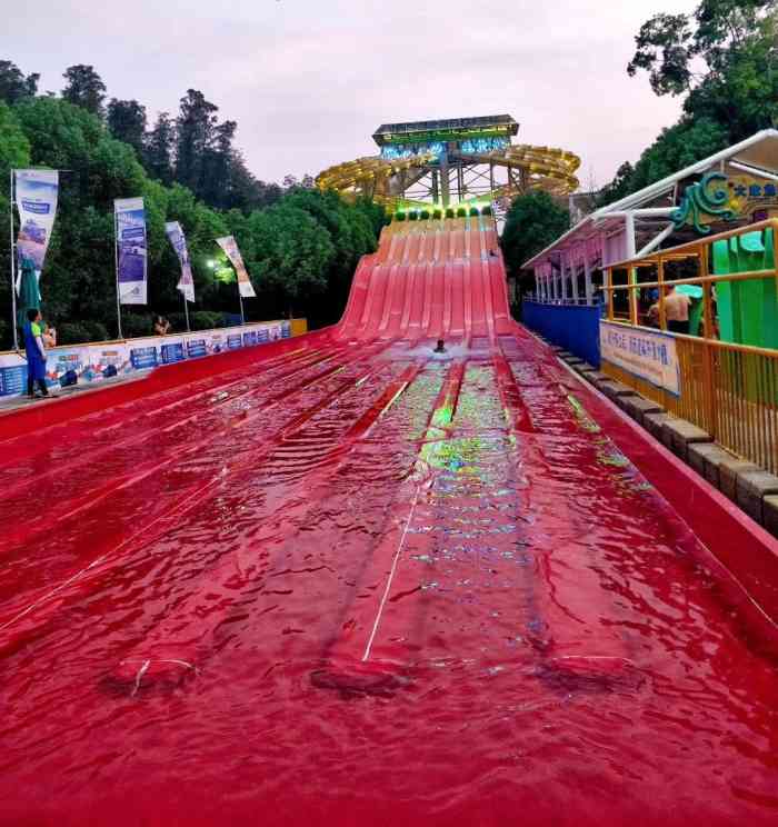 武漢瑪雅海灘水公園