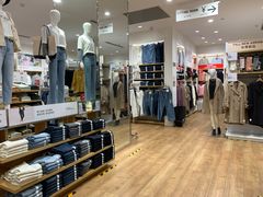 -优衣库(郑州丹尼斯大卫城店)