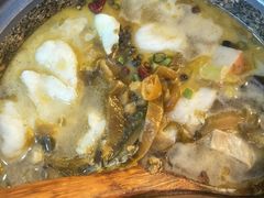 -周鱼小馆石锅酸菜鱼(活力汇店)