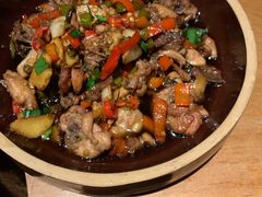 老坛酱辣椒炒鸡-吃饭皇帝大土家民族菜(正大广场店)