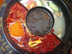 -味舵主重庆火锅(邓尉路店)