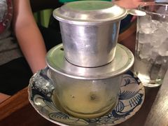 -Cuc Gach Quan Restaurant