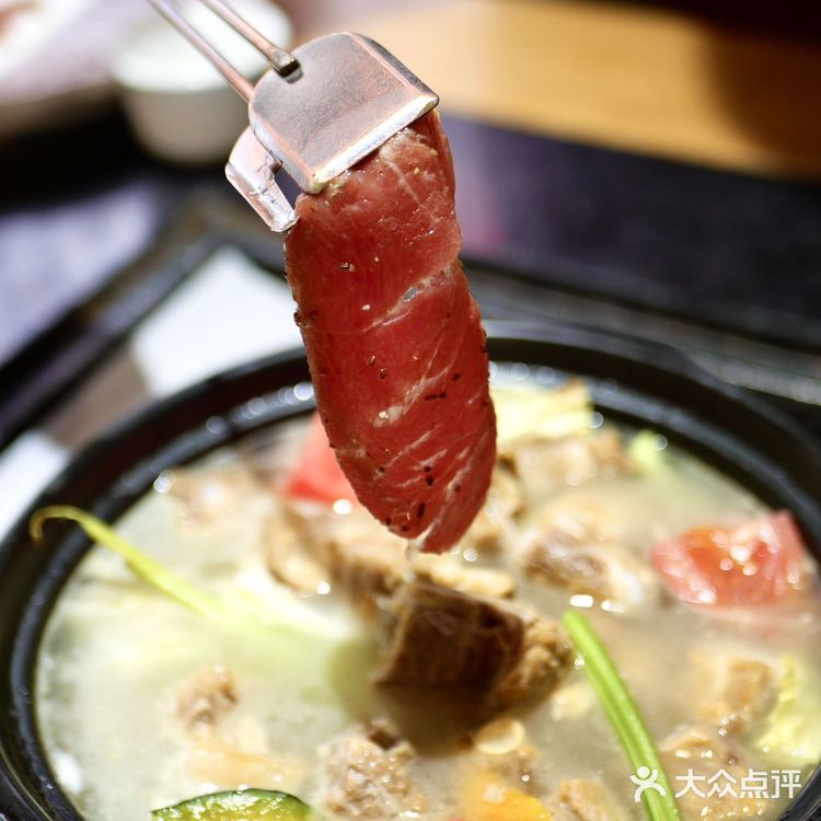 关于我和姐妹在云南吃菌子火锅中毒这件事