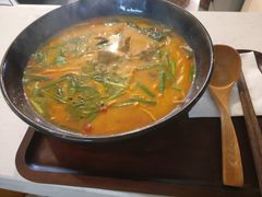 咖喱牛腩米线-蒙小妹骨汤饭.米线(新光路店)