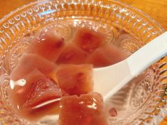 红豆水晶糕-春家·非遗手工小吃(三墩新天地店)