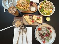 -J's Cafe Lab