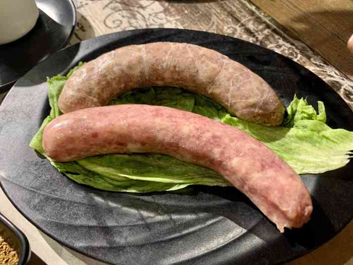 达龙烤肉-"很喜欢这种简单直接的烤肉,店里有一只老板.