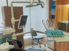 -上海仁爱医院口腔科 · 种植