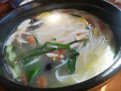 -桥香园过桥米线(国贸店)