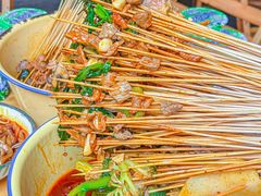 -拈签一笑黄牛肉辣卤串串
