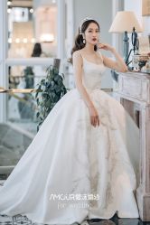 -AMOUR·爱沫婚纱礼服·小众设计品牌