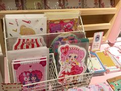 -恋物百货商店(华侨城店)