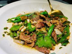 -费大厨辣椒炒肉(高铁吾悦广场店)